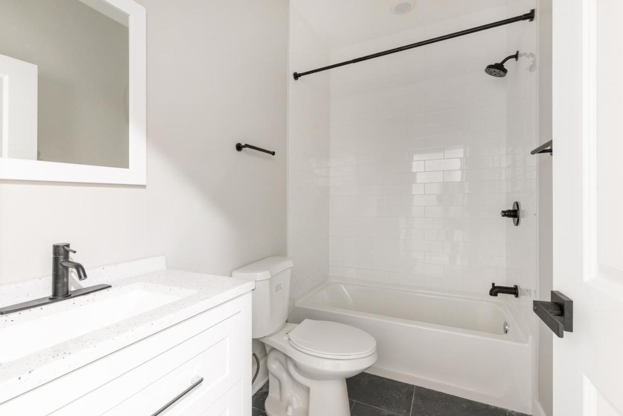 Modern 2Br 2Ba Apartment With Rooftop In Brewerytown Philadelphia Exterior photo